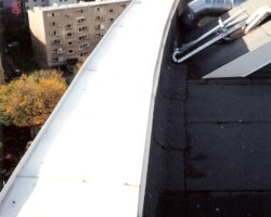 Kumer parapeti katteplekk Kumer parapeti katteplekk