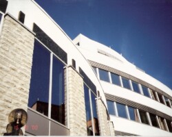 Kumer parapeti katteplekk Kumer parapeti katteplekk